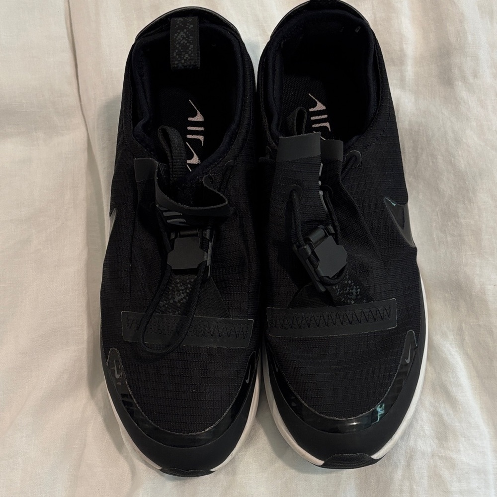 Nike AirMax Black Athletic Women’s Shoes